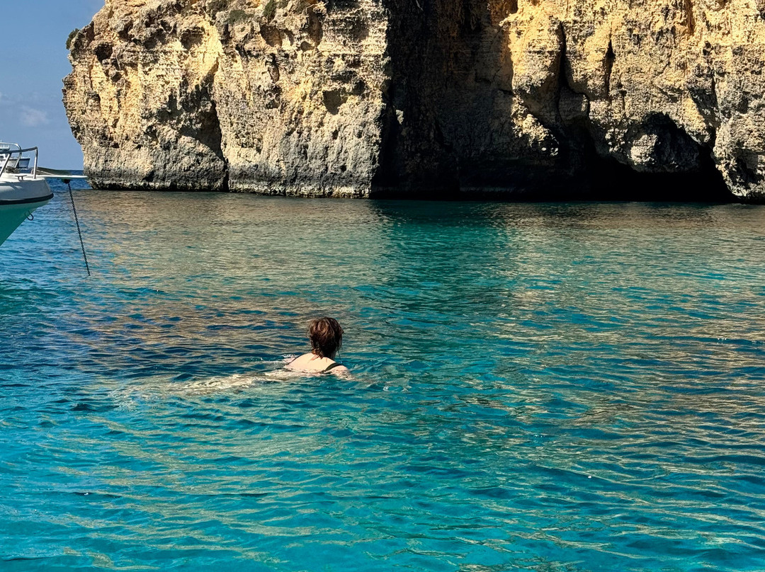 Comino Waves Boat Charters Malta-史克华必去景点