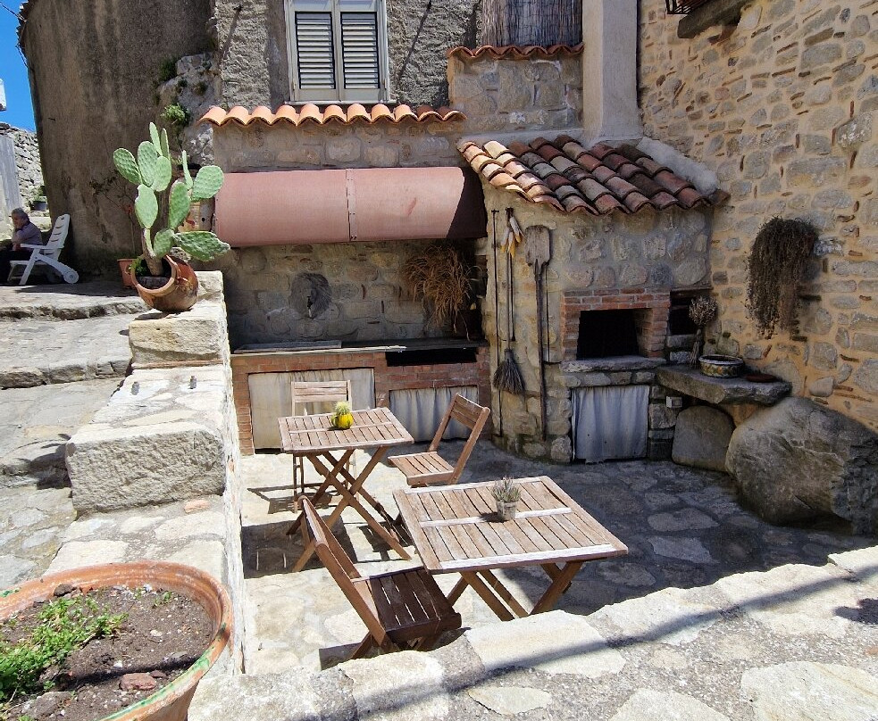 Borgo Medievale-Montalbano Elicona必去景点