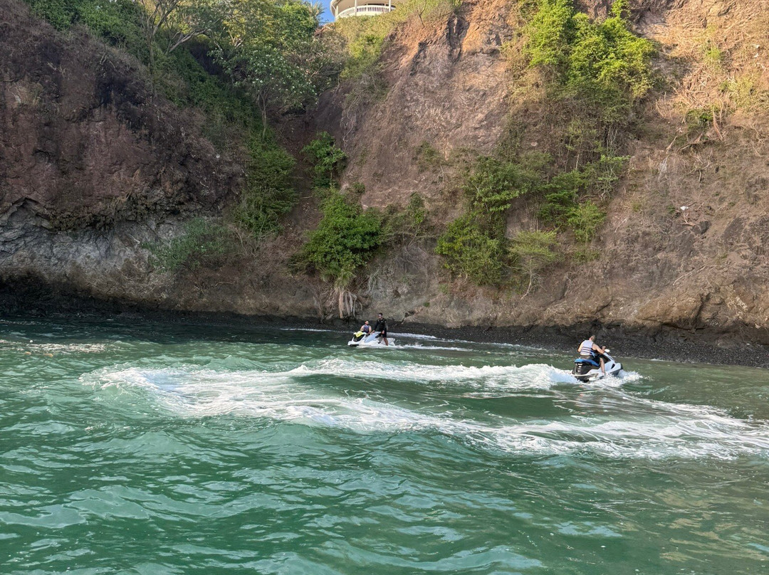Conchal Adventures Costa Rica-孔查沙滩必去景点