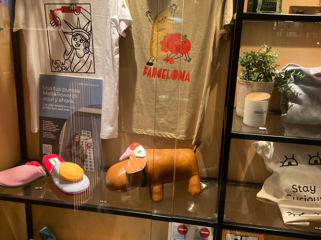 巴塞罗那机场怡思得酒店主图