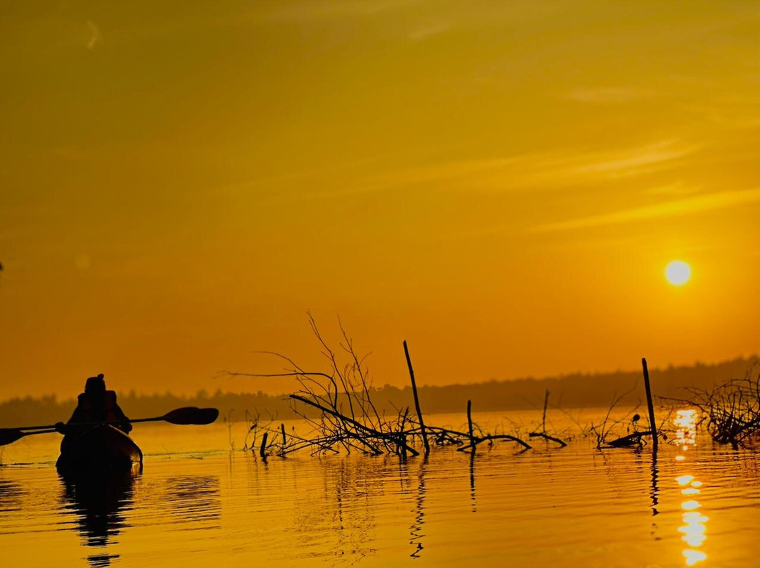 ''Kayak adventure in Rekawa Lagoon''