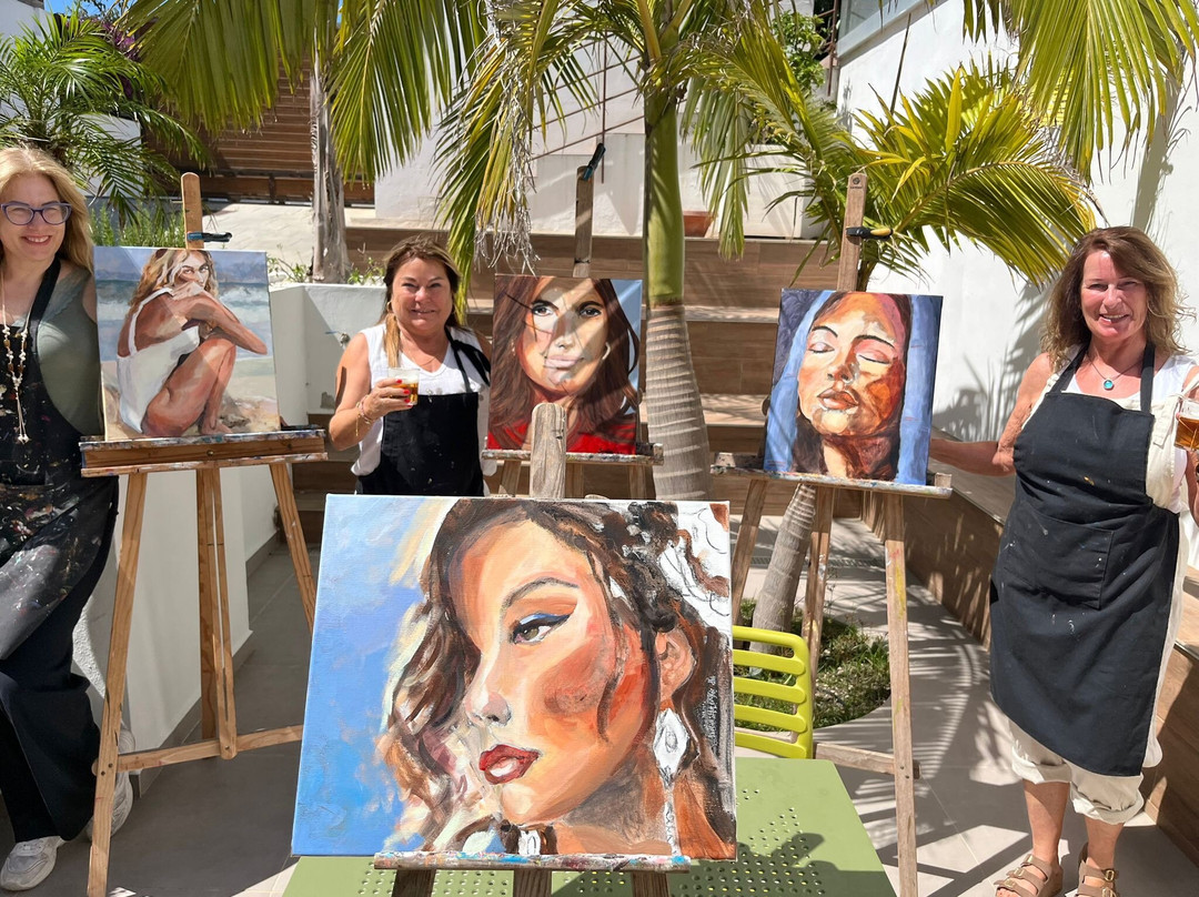 La Luce Paintings-Conil de la Frontera必去景点