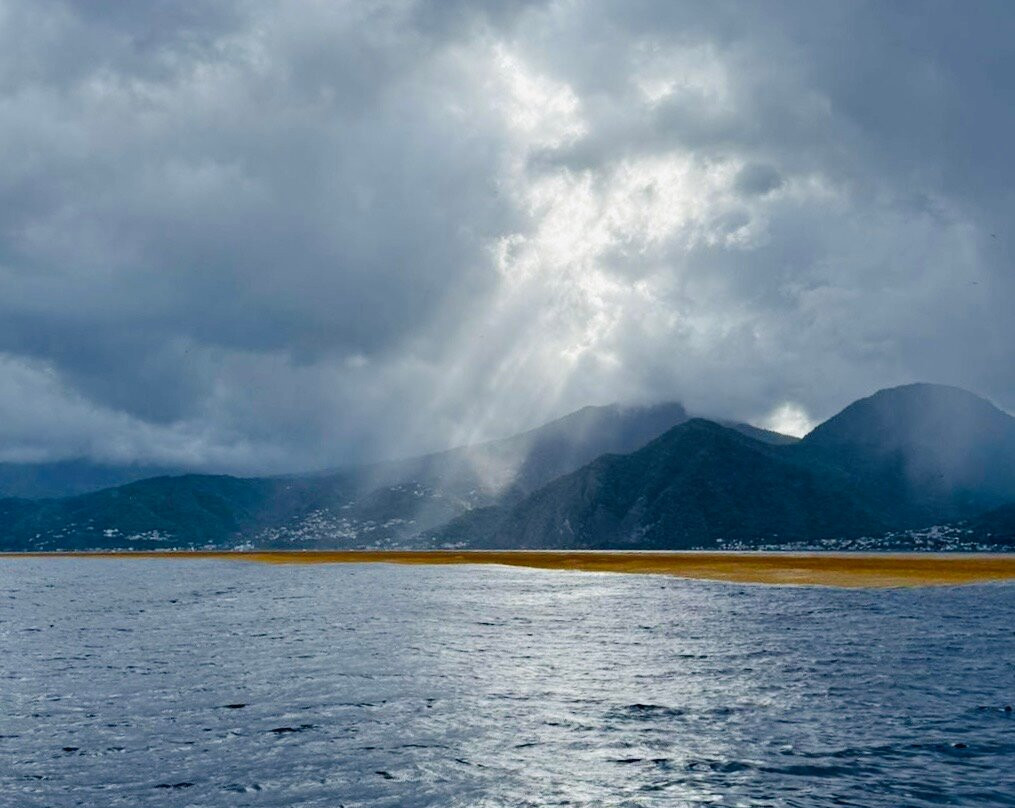 Dominica Water Tours-Scotts Head必去景点