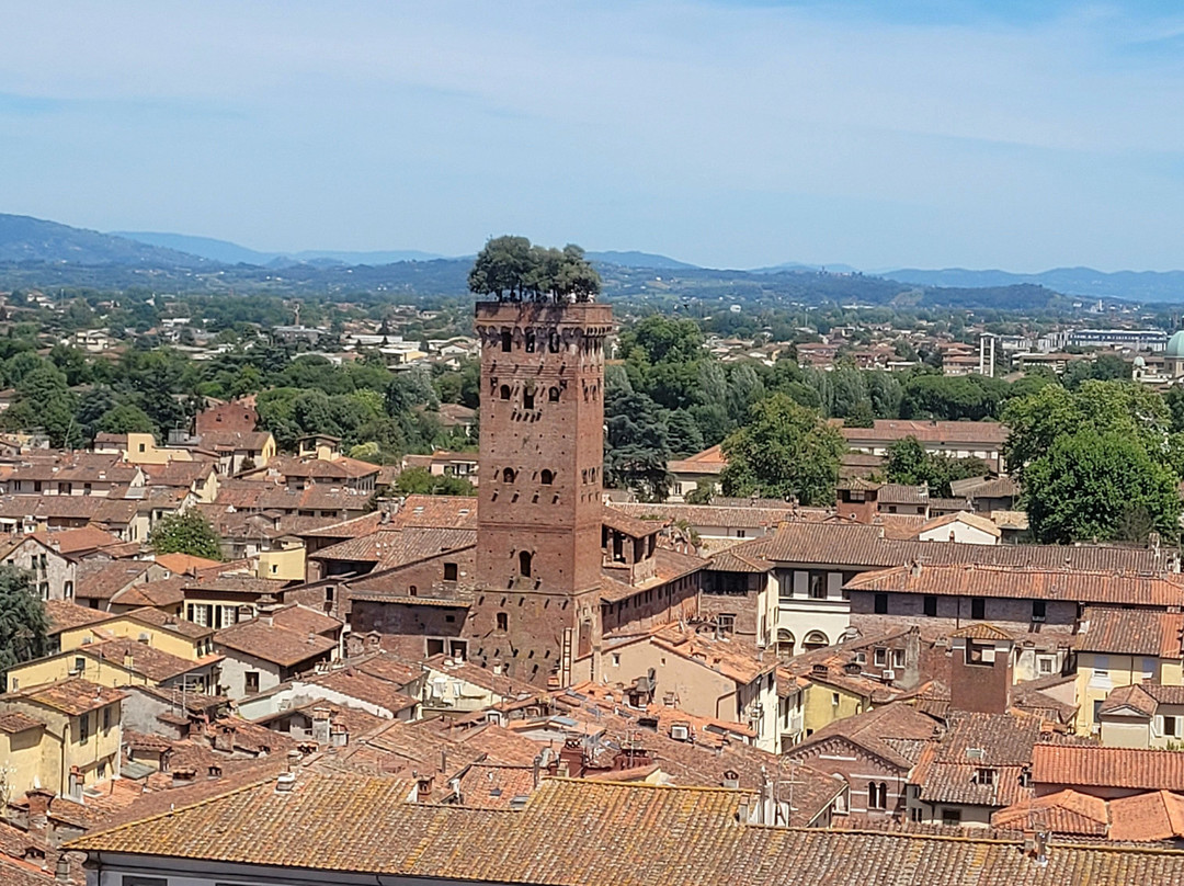 Torre delle Ore-卢卡必去景点