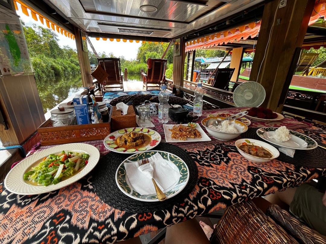 Orangutan Houseboat Tour-Kumai必去景点