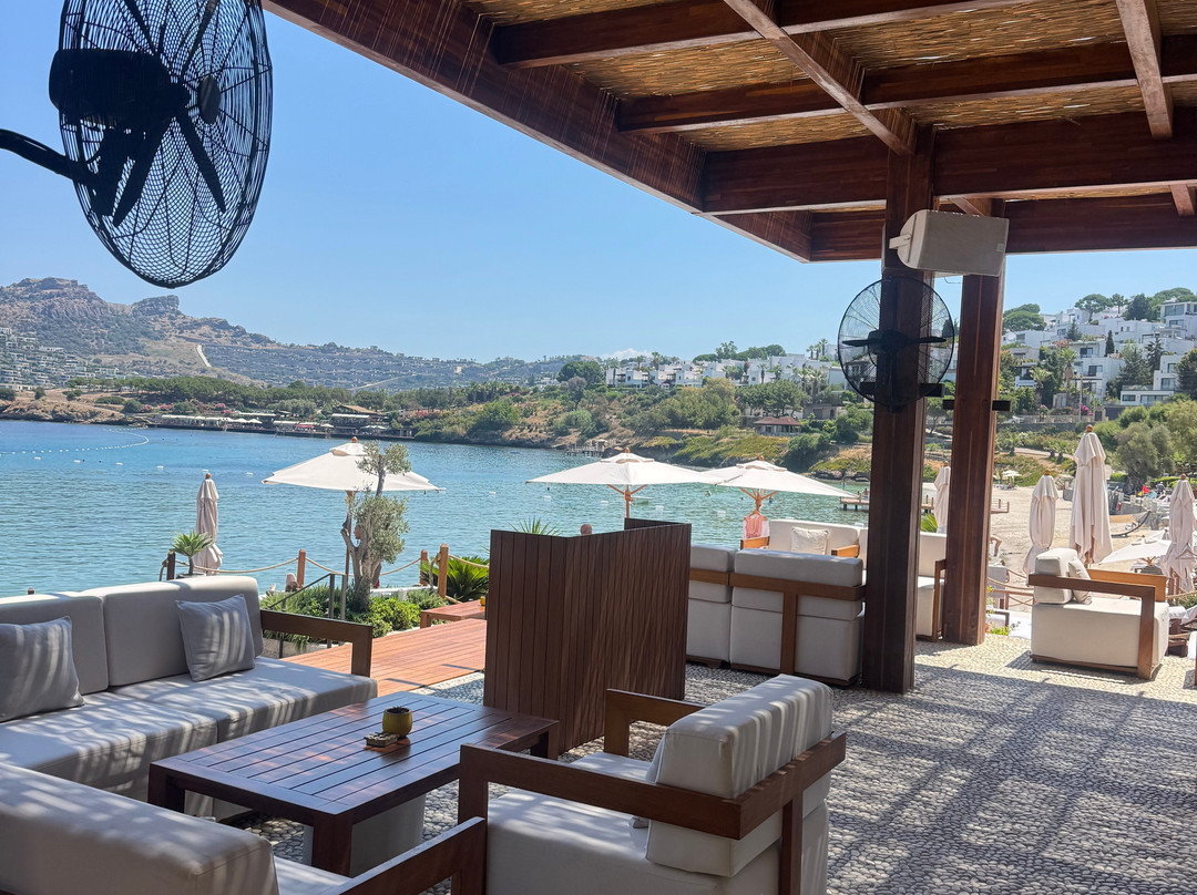 Beach Club at The Bodrum EDITION-Yalikavak必去景点