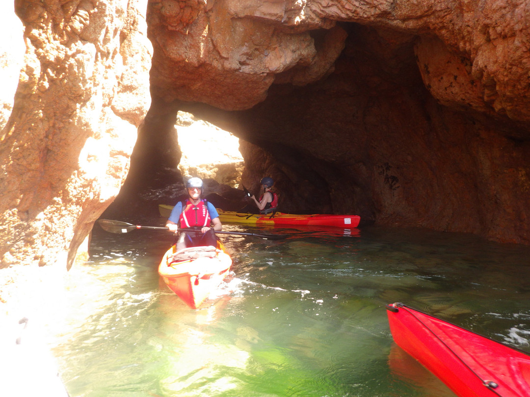 Jersey Kayak Adventures-St. Helier必去景点
