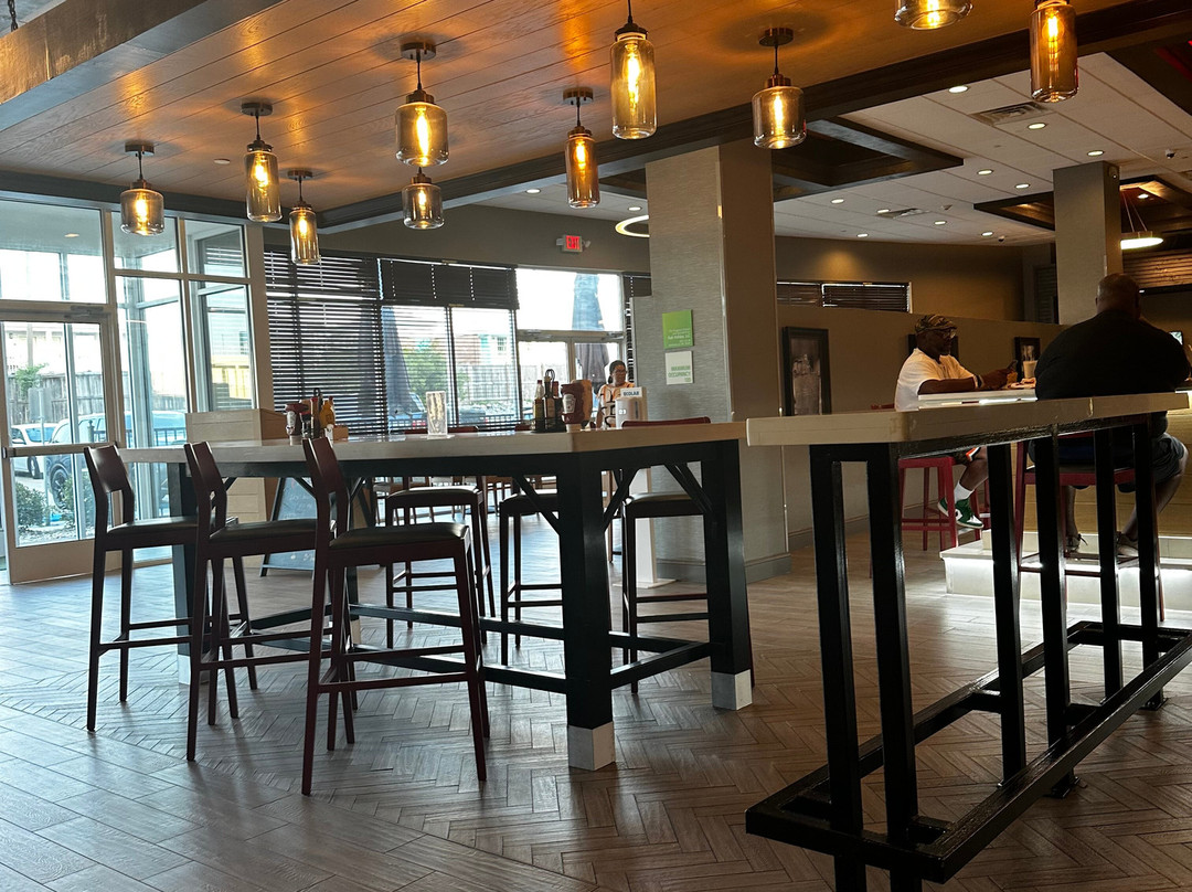 哈蒂斯堡北假日酒店主图
