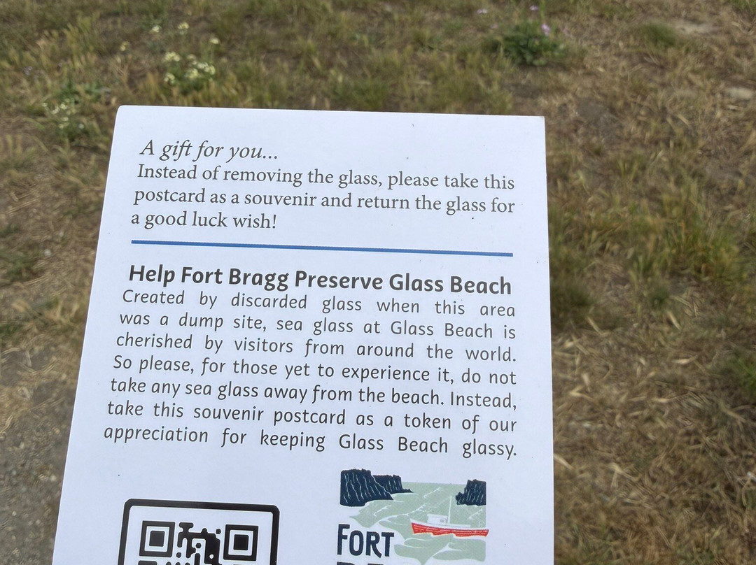 Glass Beach-布拉格堡必去景点