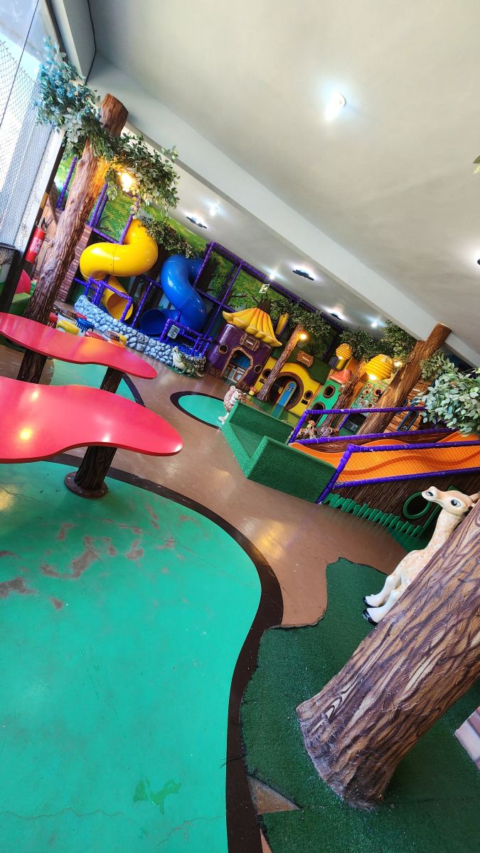 法泽达维斯塔阿莱格里酒店-旅行者