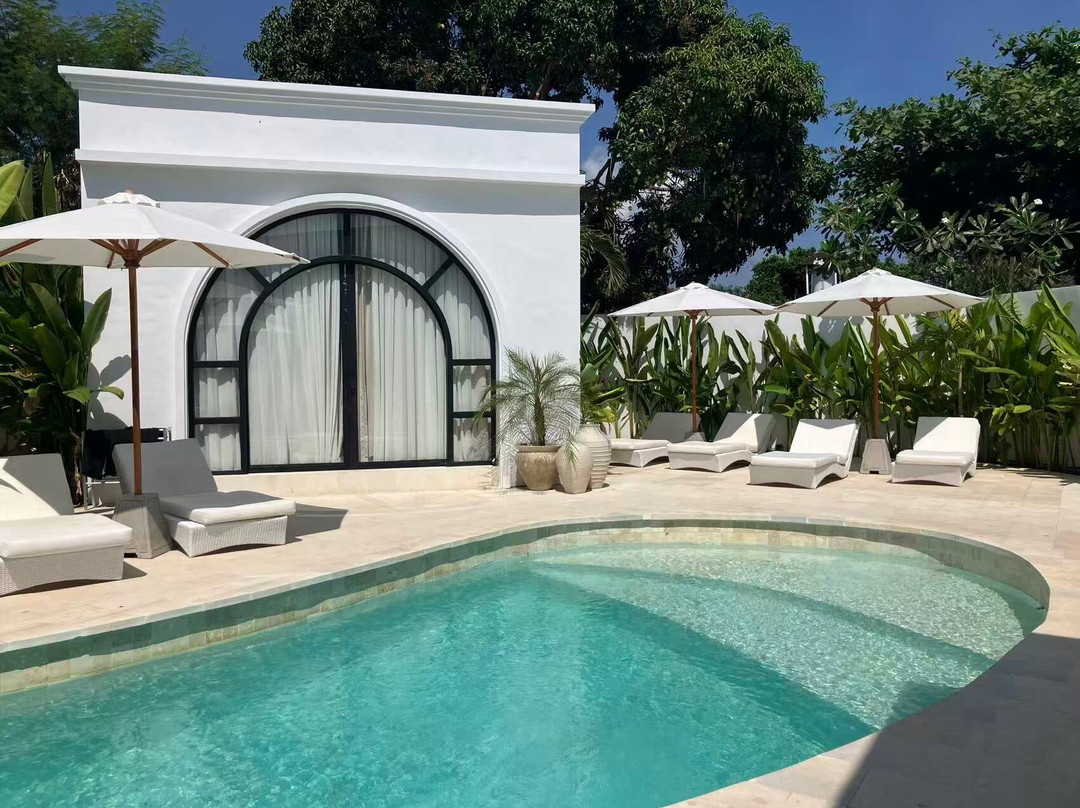 Boujee Boutique Hotel