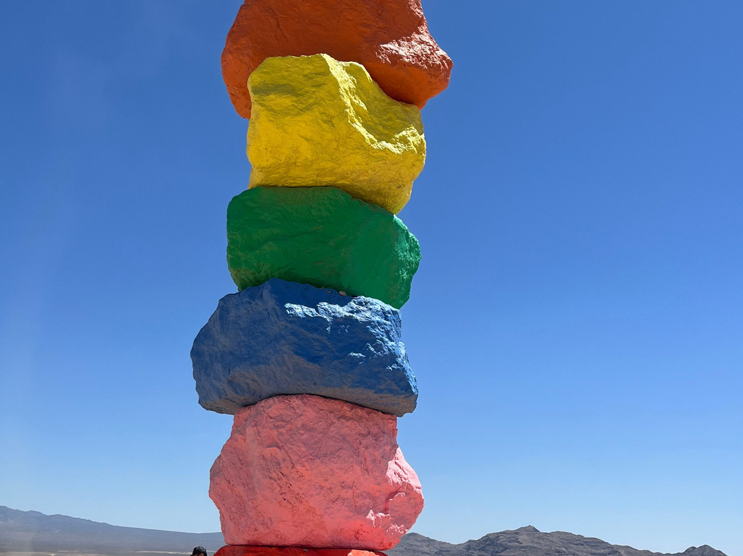Seven Magic Mountains-Jean必去景点