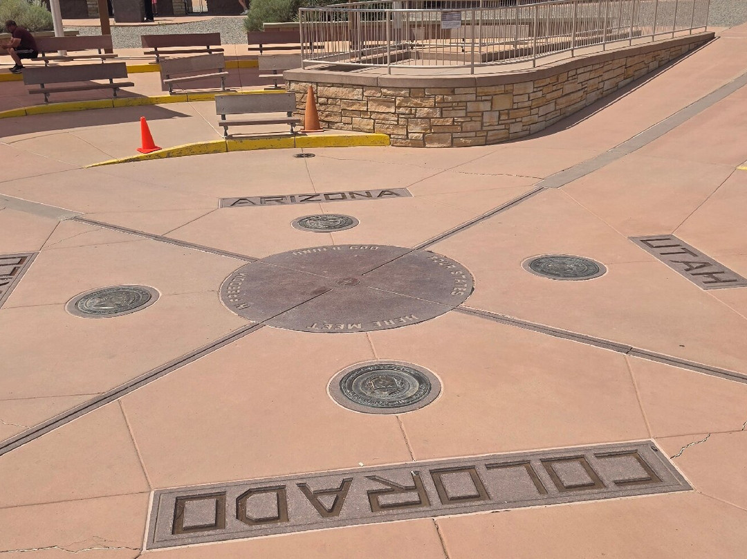 Four Corners Monument-Teec Nos Pos必去景点