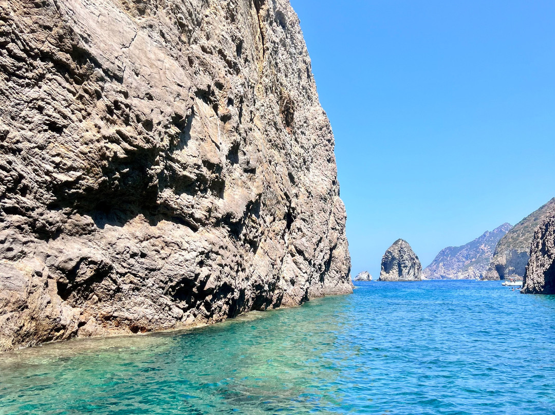 Il Fauno - Motobarca-Ponza Island必去景点