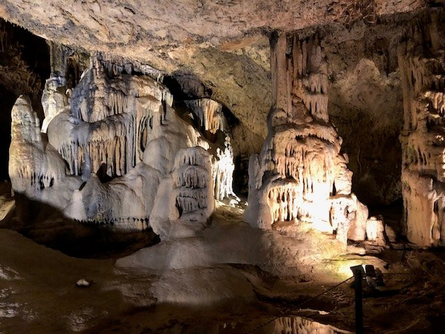 Grottes d'Osselle-Roset-Fluans必去景点