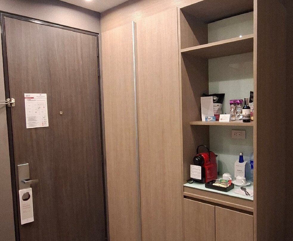 NH皇家特拉100酒店主图