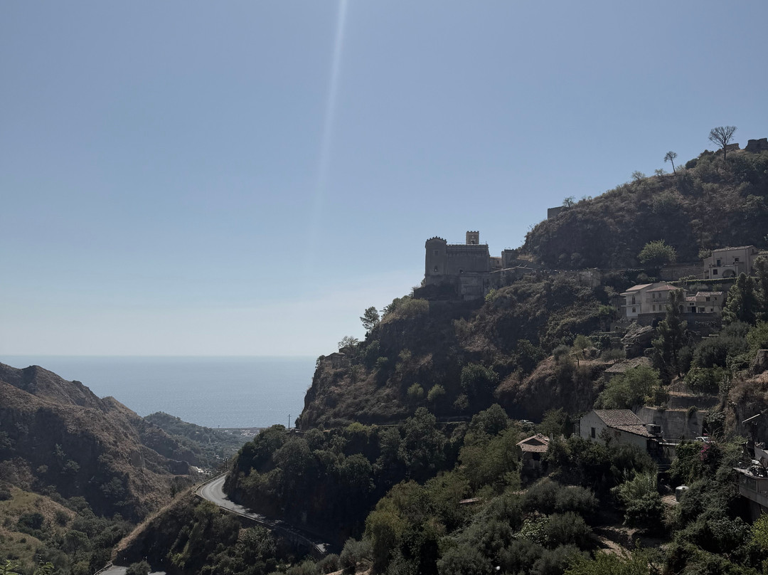 Bar Vitelli-Savoca必去景点
