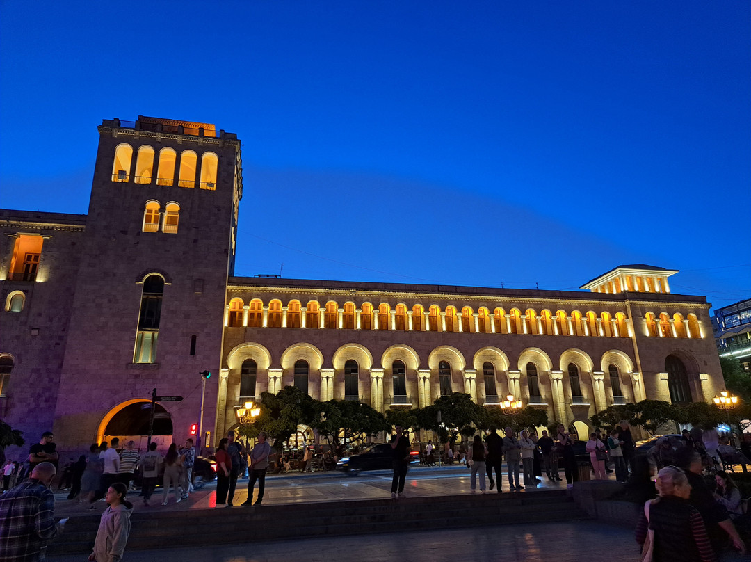 Republic Square-埃里温必去景点
