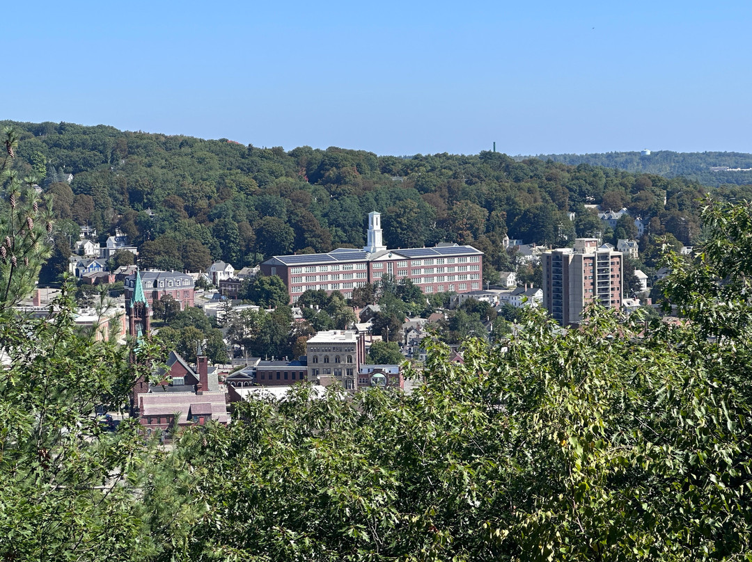 Rollstone Hill Rock Walk"-Fitchburg必去景点