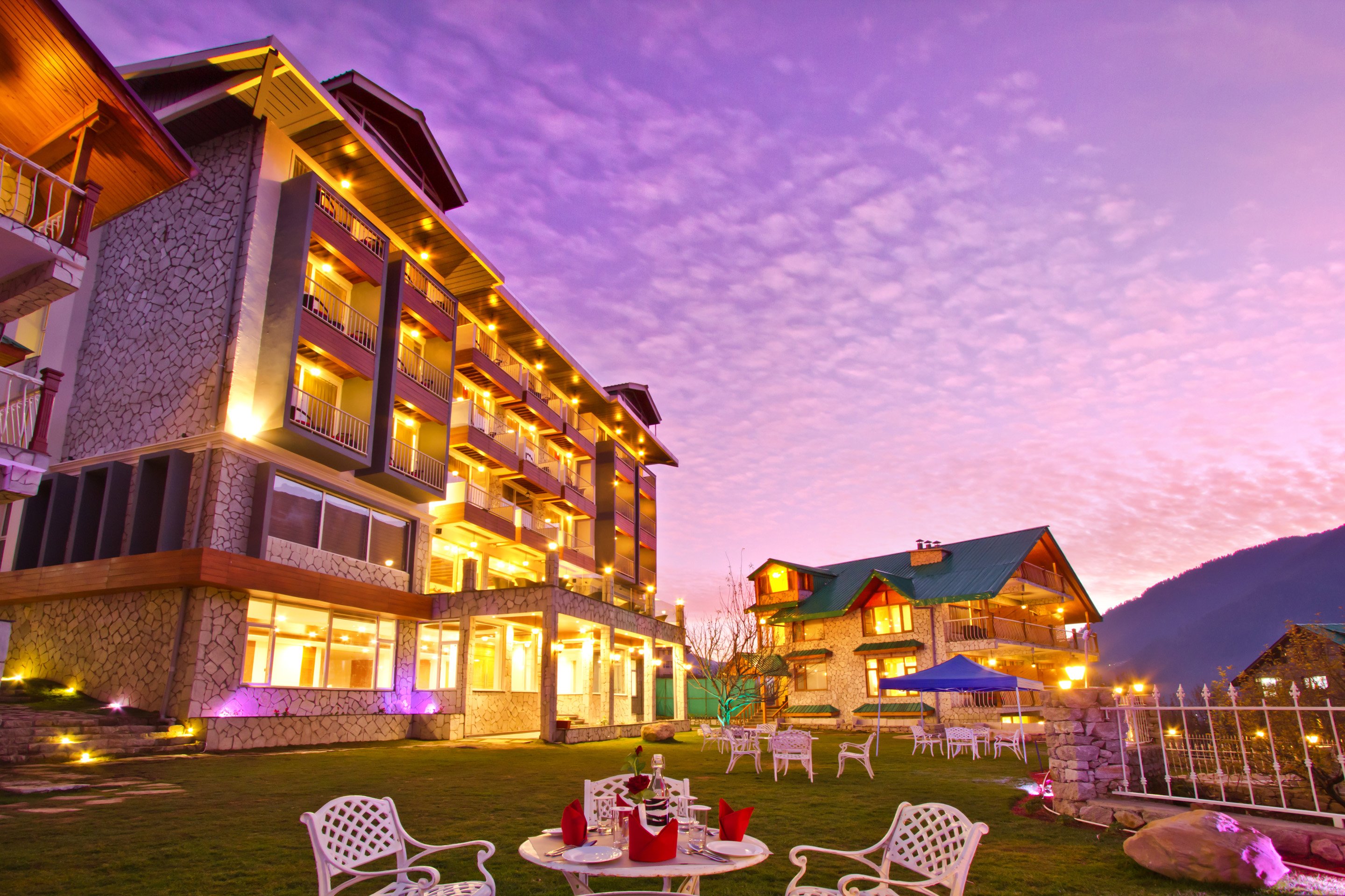 The Whitestone Resorts-官方
