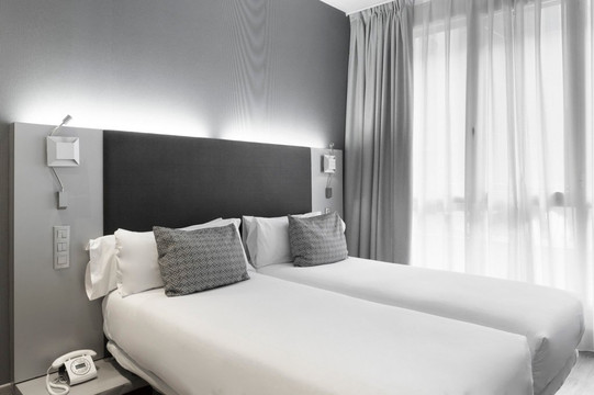 圣贝尔纳小宫酒店主图