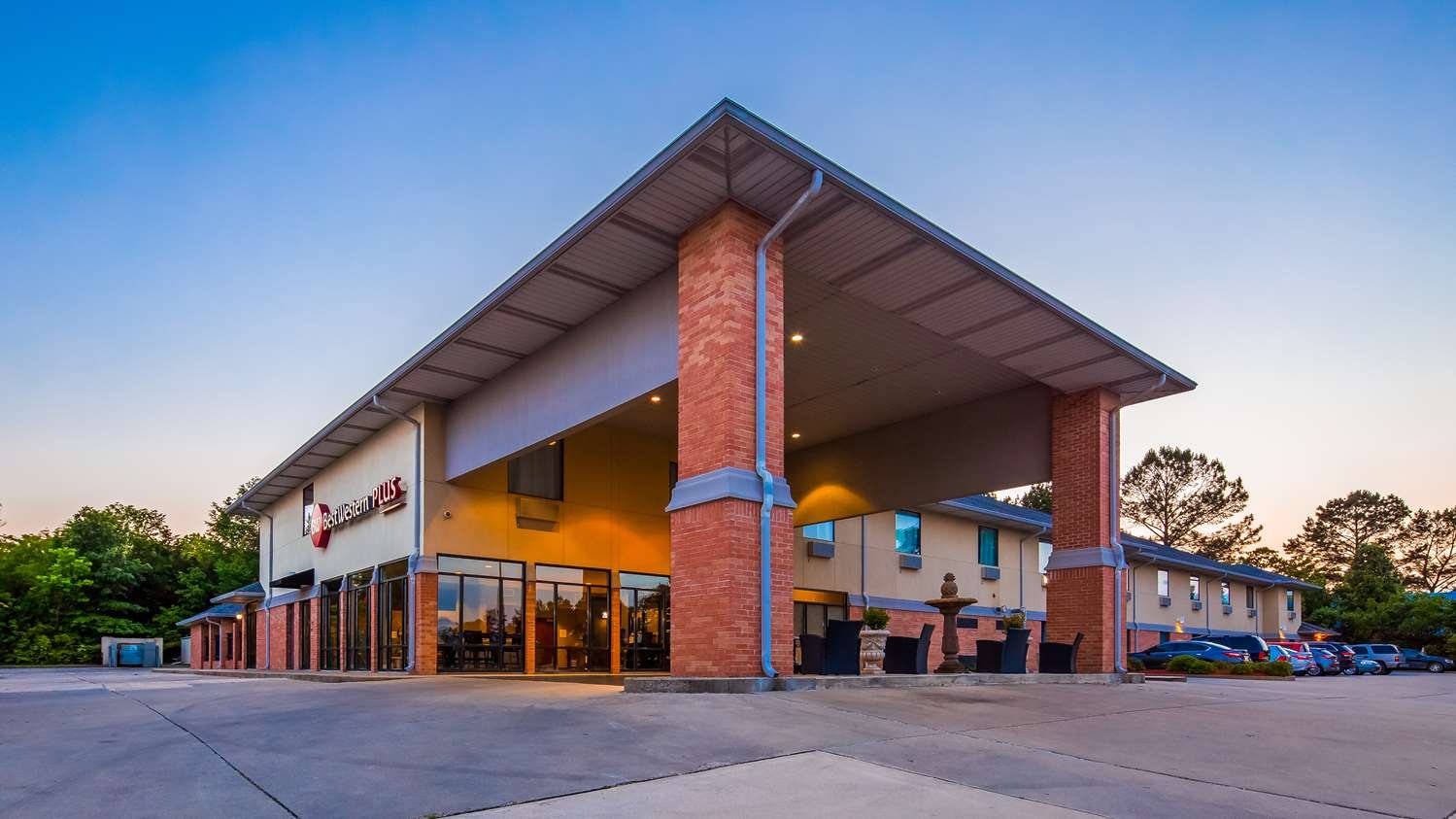 Best Western Plus Two Rivers Hotel & Suites-官方