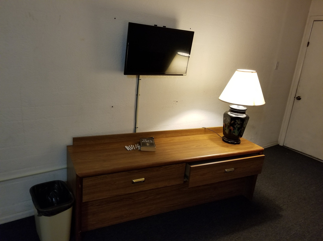 Essex House Motor Hotel