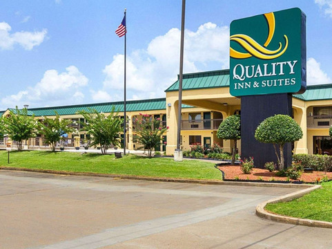 西南品质套房酒店主图