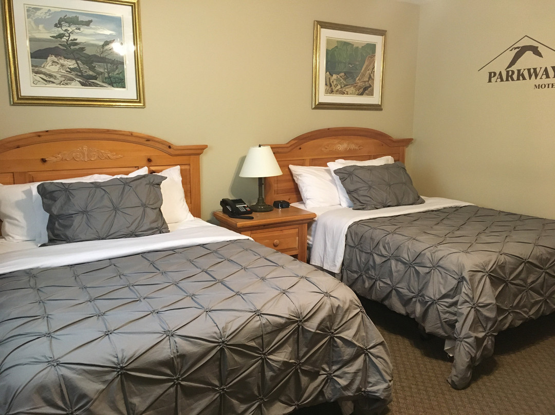 Parkway Motel主图