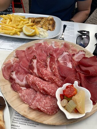Osteria Battello-官方