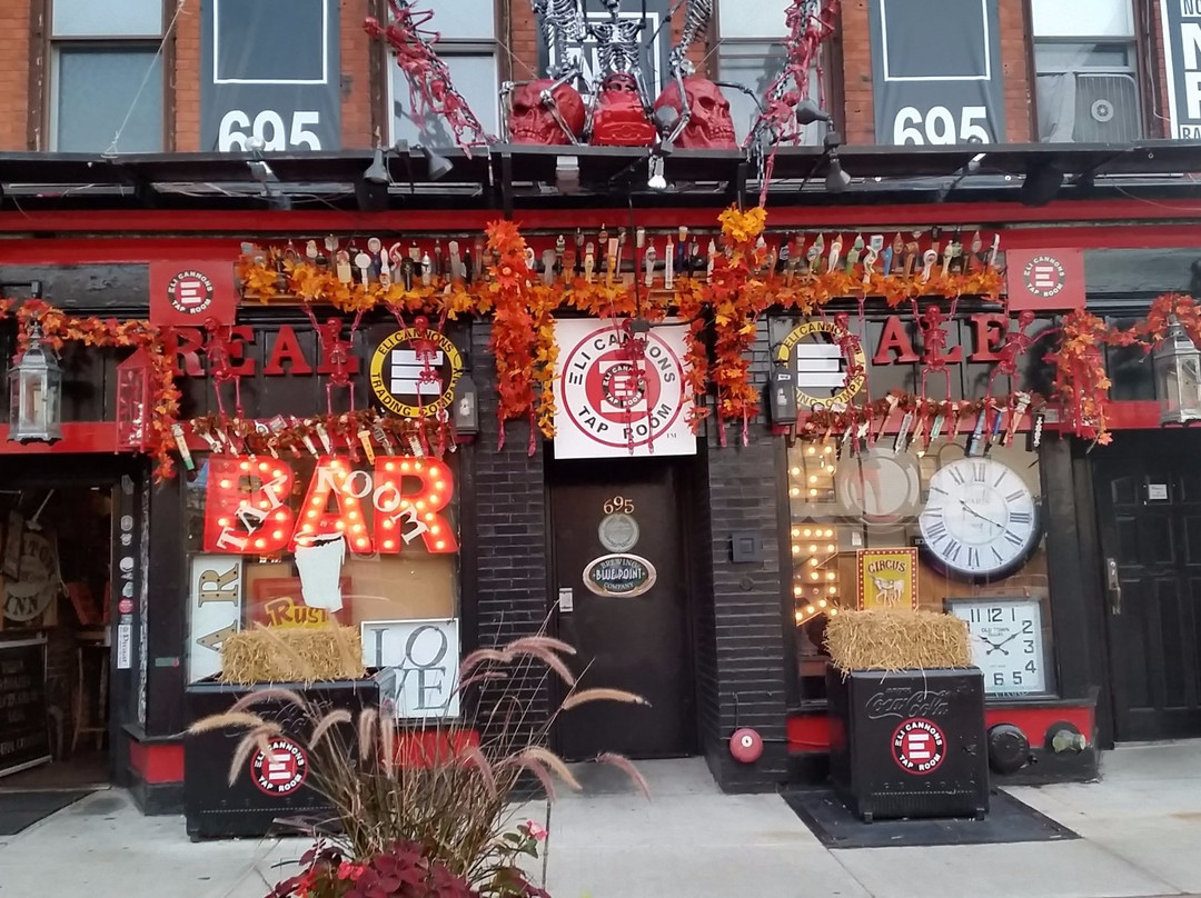 Portland旅游景点-Eli Cannon's