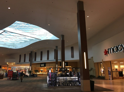 University Mall-坦帕必去景点