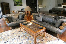 佩特斯雨林度假村主图