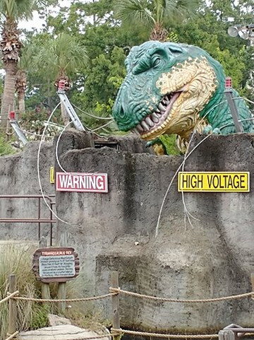 Jurassic Golf-美特尔海滩必去景点