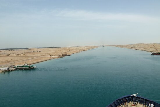 Suez Canal景点图片