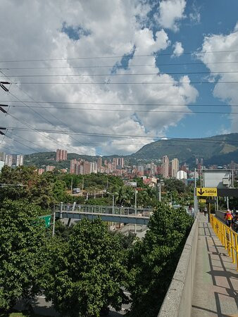 麦德林缆车-麦德林必去景点
