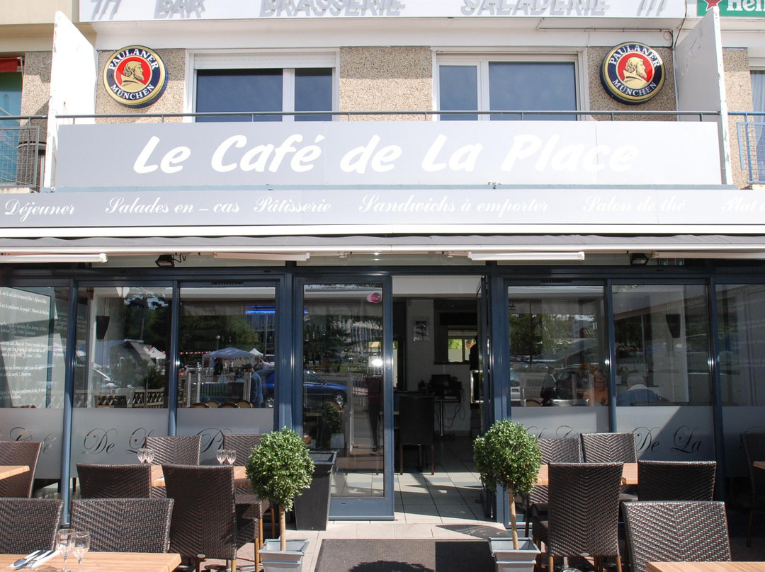 Cafe de la Place