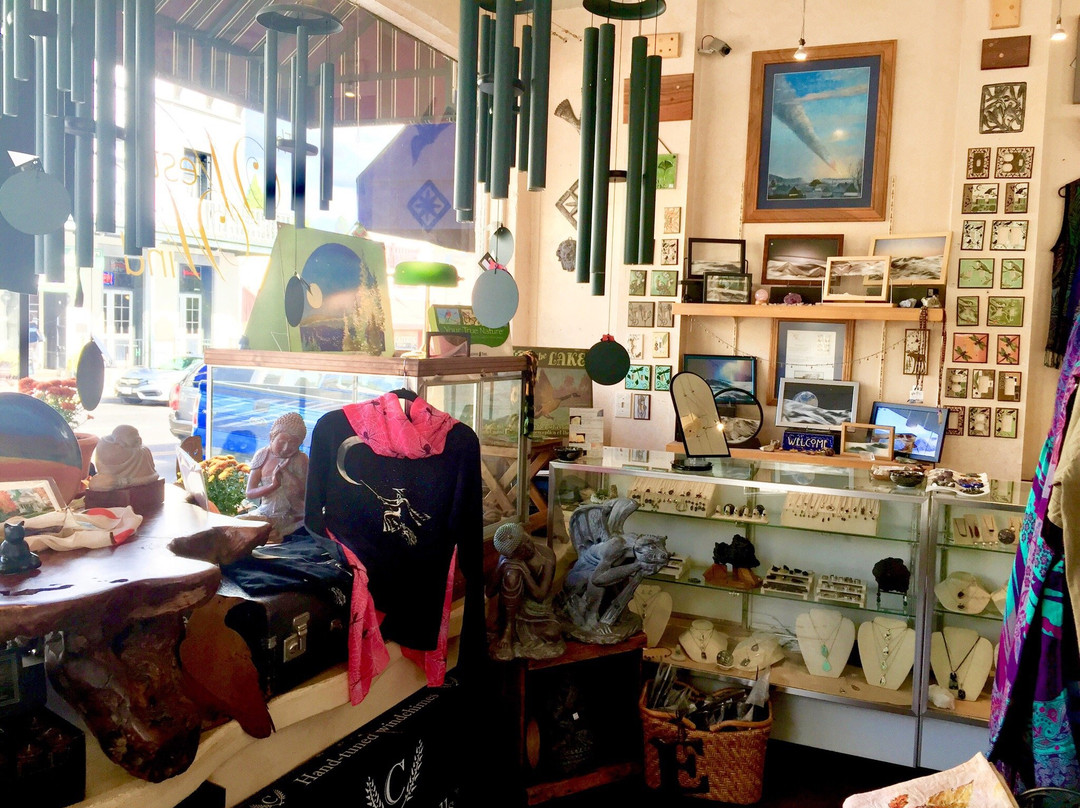 Penn Valley旅游景点-The West Wind of Grass Valley