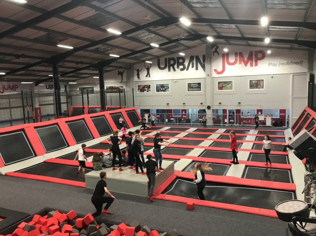 Urban Jump Trampoline Park景点图片