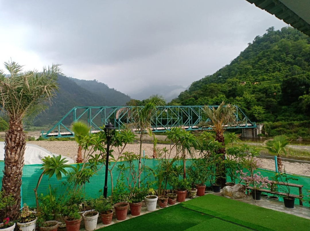 Mr River Resort