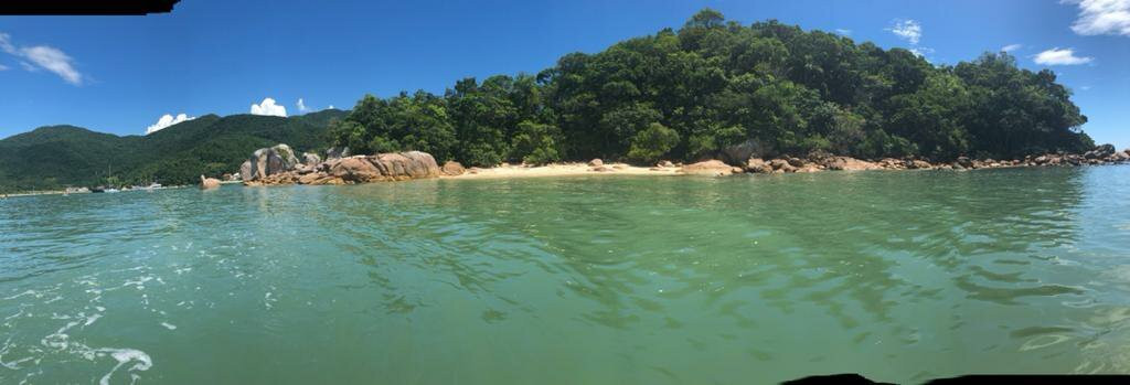 Praia Baía Dos Golfinhos-Governador Celso Ramos必去景点