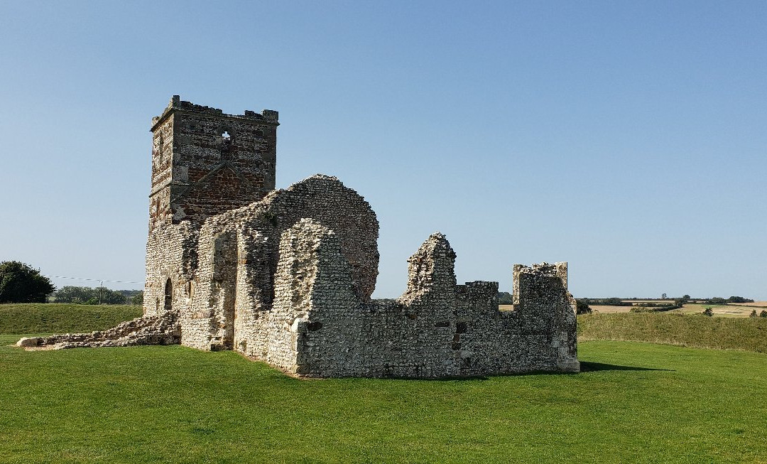 Knowlton Church and Earthworks景点图片