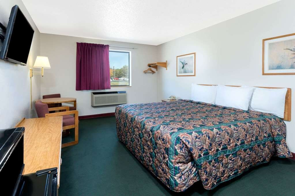 Super 8 by Wyndham Warrenton主图