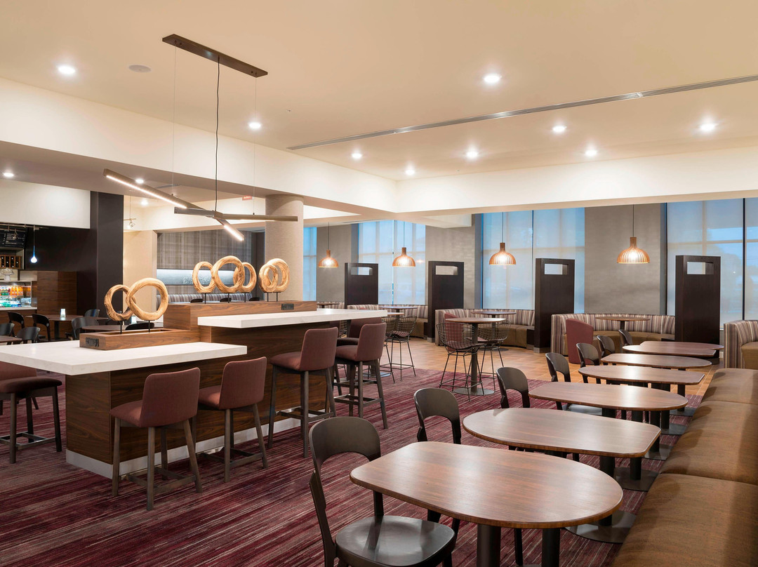 Courtyard by Marriott Mt. Pleasant at Central Michigan University主图