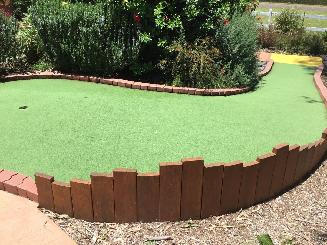 Port Macquarie Driving Range and Mini Golf-麦克夸利港必去景点