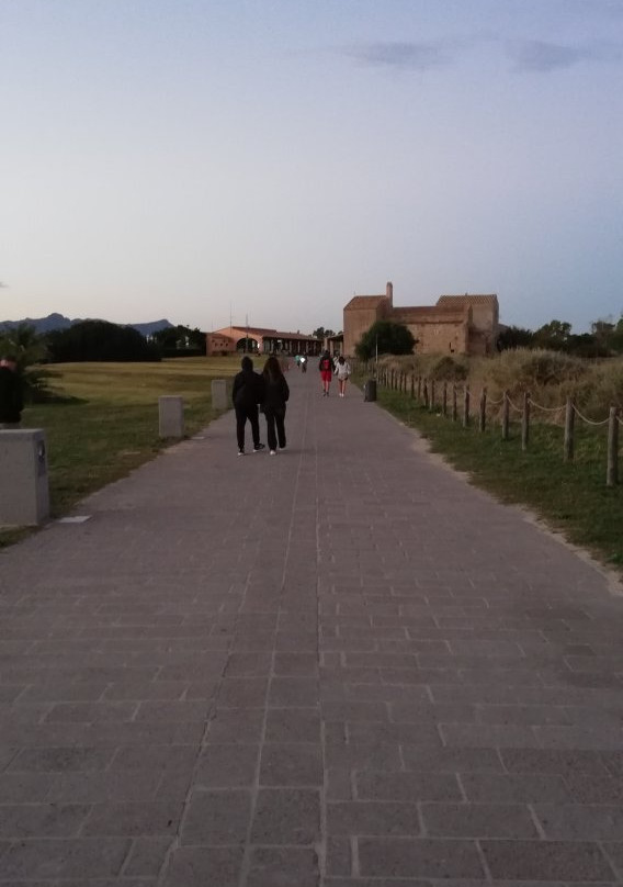Chiesa di Sant'Efisio-普拉必去景点