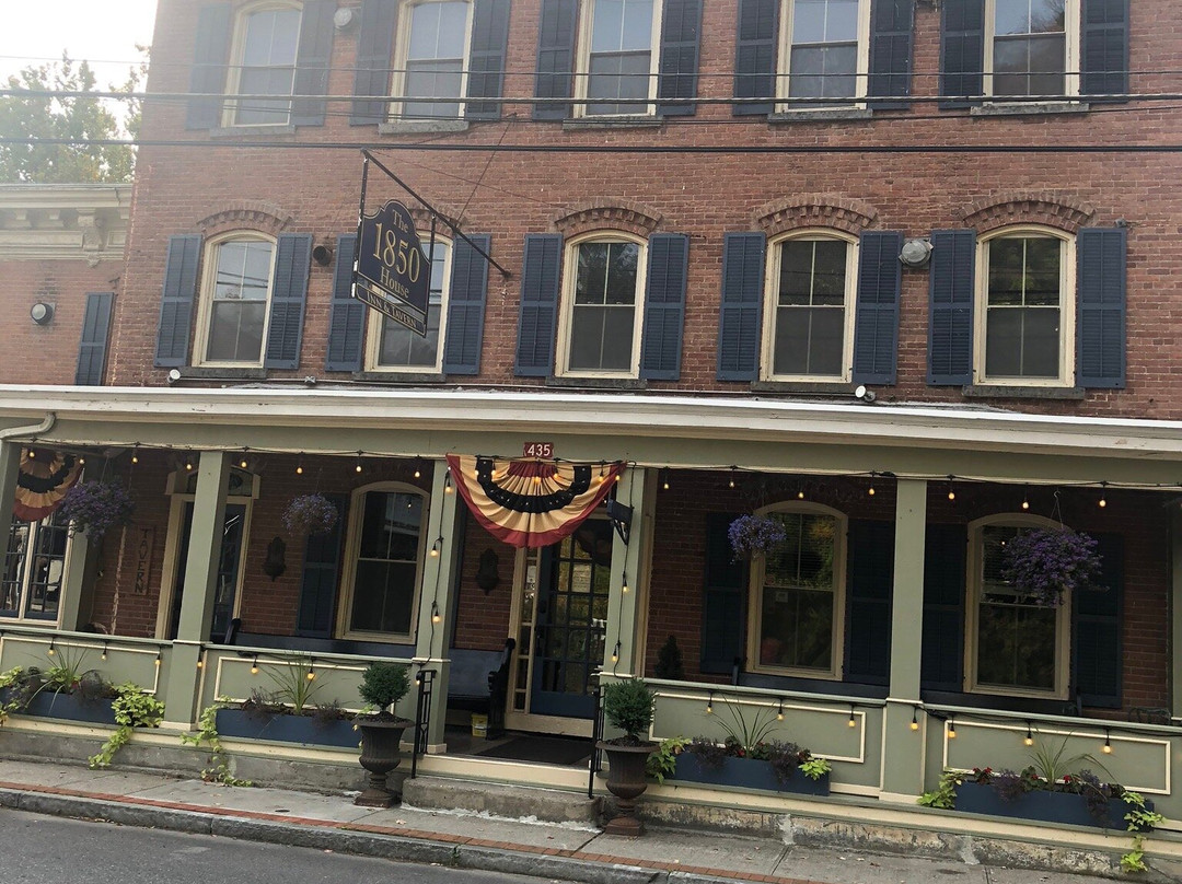 The Six Bells Countryside Inn主图