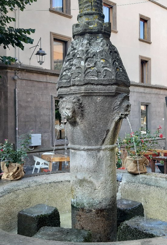 Piazza della Morte-维泰博必去景点