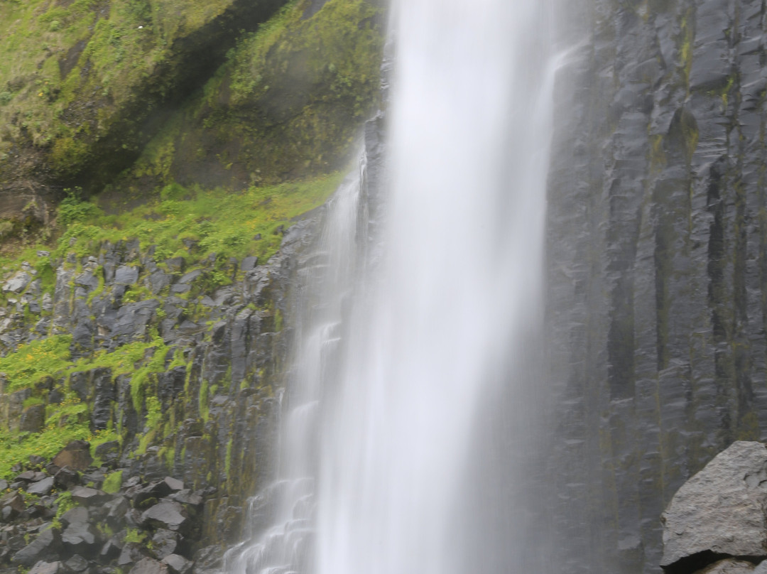 Bjarnarfoss-Snaefellsbaer必去景点