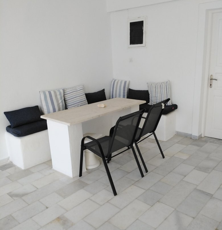 洛多斯酒店主图